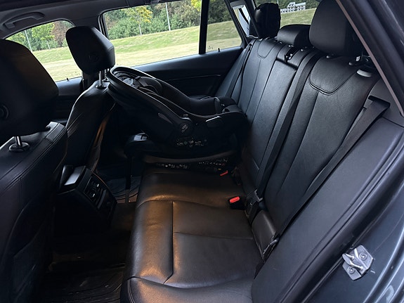 BMW 320d 5 of 6