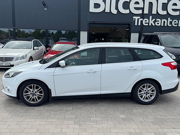 Ford Focus 2 of 6