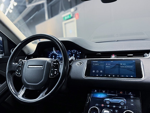 Land Rover Range Rover Evoque 17 of 19