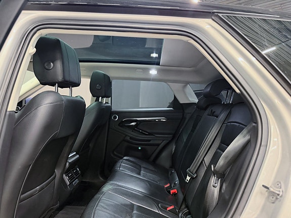 Land Rover Range Rover Evoque 13 of 19
