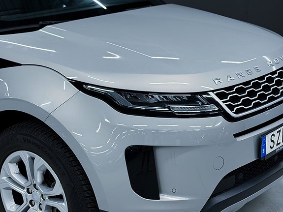 Land Rover Range Rover Evoque 11 of 19