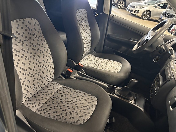 Skoda Fabia 7 of 9