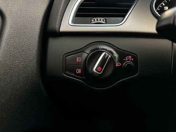 Audi A4 9 of 26
