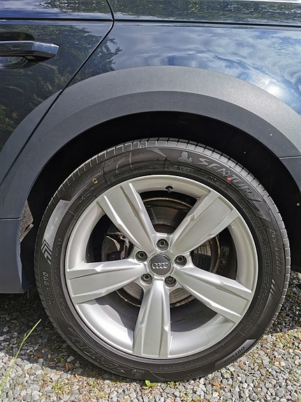 Audi A4 allroad 4 of 7