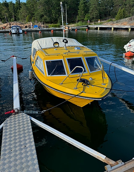 Uttern 520 HT (ny motor 2001, nytt 80km/h släp) 2 of 4