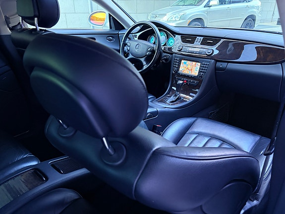 Mercedes-Benz CLS350 8 of 10