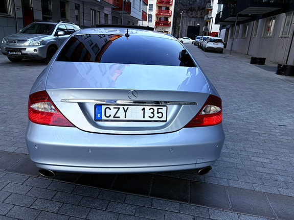 Mercedes-Benz CLS350 4 of 10