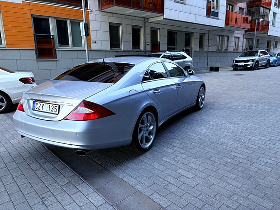Mercedes-Benz CLS350 5 of 10