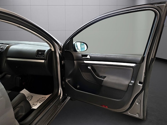 Volkswagen Golf I 14 of 21