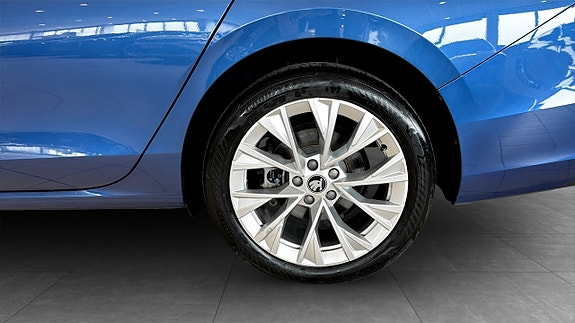 Skoda Superb 6 of 14