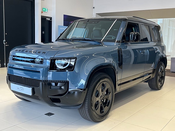 Land Rover Defender 110