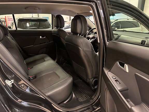 Kia Sportage 10 of 27