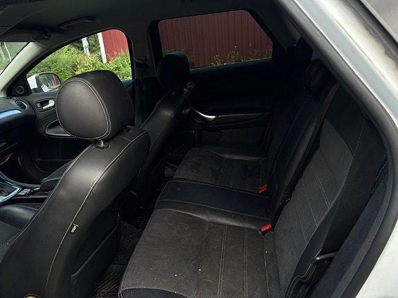 Ford Mondeo 4 of 4