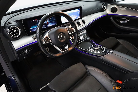 Mercedes-Benz E220 11 of 27