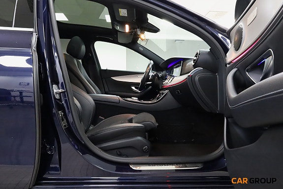 Mercedes-Benz E220 14 of 27