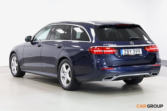 Mercedes-Benz E220 7 of 27