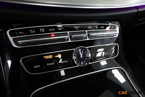 Mercedes-Benz E220 19 of 27