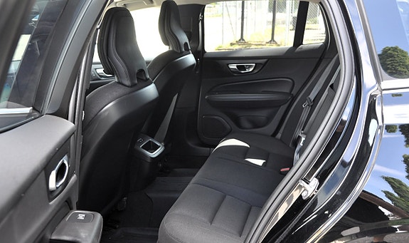 Volvo V60 13 of 16