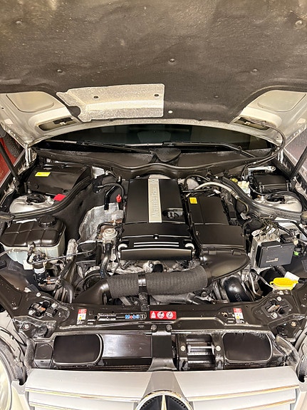 Mercedes-Benz CLK200 8 of 8