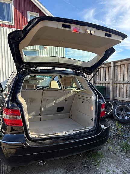 Mercedes-Benz B200 10 of 10