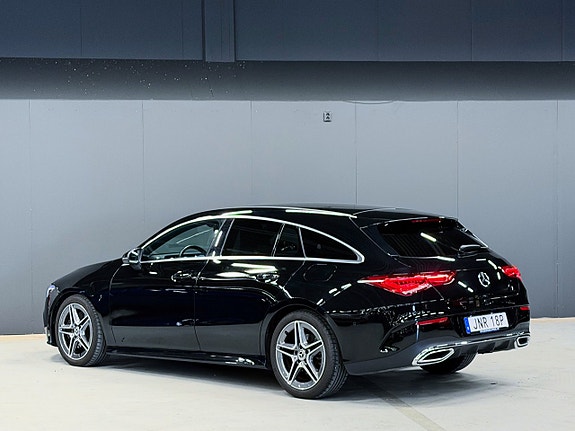 Mercedes-Benz CLA200 d 2 of 17