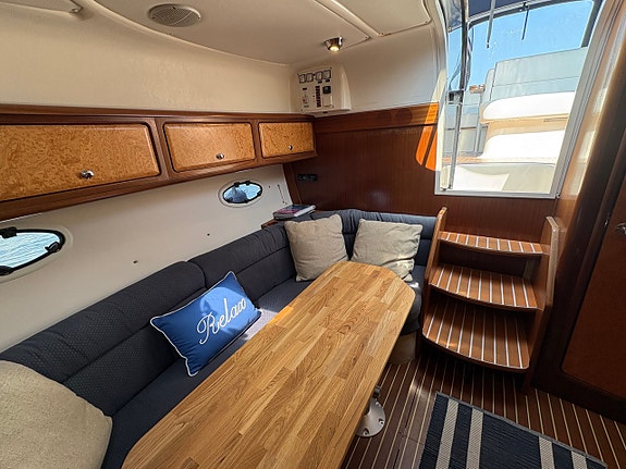 Bavaria 330 Sport - 2x Volvo Penta KAD43 15 of 22