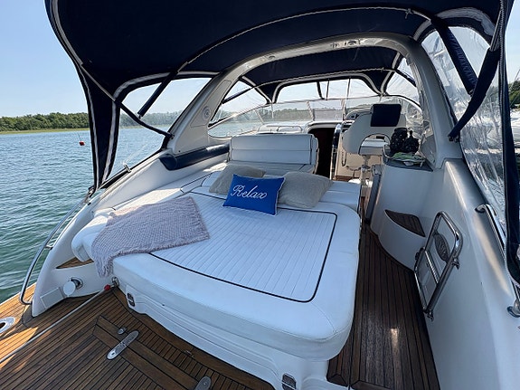 Bavaria 330 Sport - 2x Volvo Penta KAD43 9 of 22