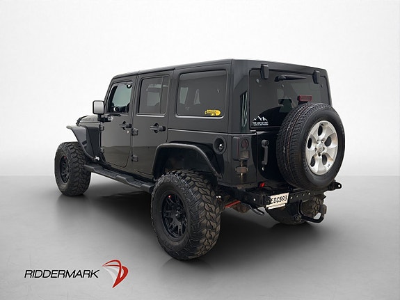 Jeep Wrangler Unlimited 6 of 28