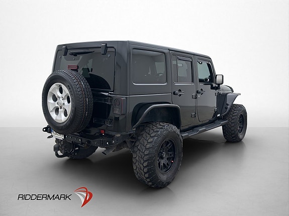 Jeep Wrangler Unlimited 9 of 28