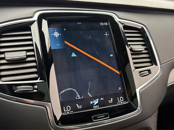 Volvo XC90 20 of 30
