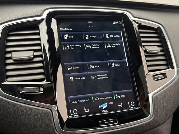 Volvo XC90 22 of 30