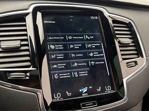 Volvo XC90 23 of 30