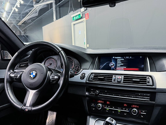 BMW 520d 15 of 16