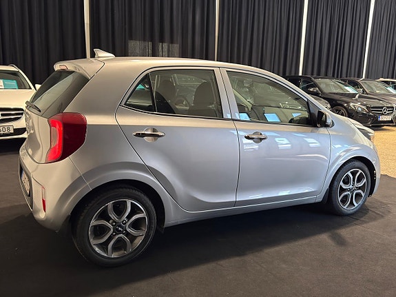 Kia Picanto 4 of 17
