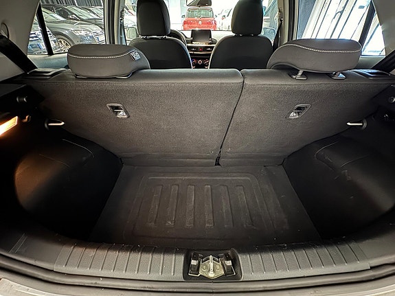 Kia Picanto 9 of 17