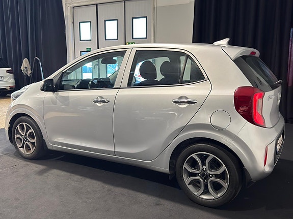 Kia Picanto 3 of 17