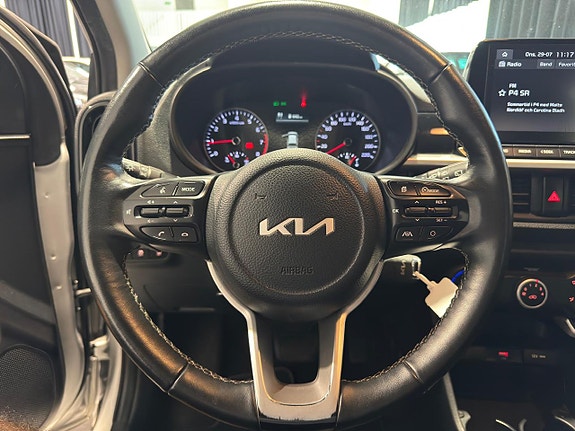 Kia Picanto 15 of 17
