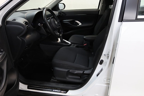 Toyota Yaris Cross 9 of 18