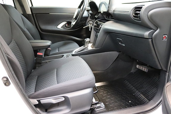 Toyota Yaris Cross 12 of 18