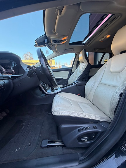 Volvo V60 9 of 9