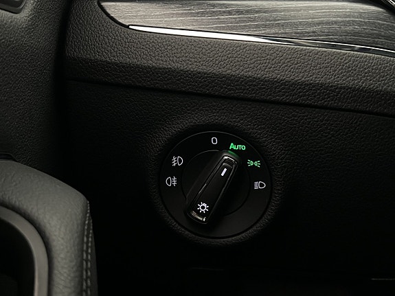 Skoda Superb 24 of 30