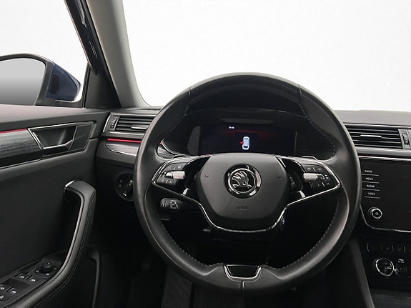 Skoda Superb 12 of 30