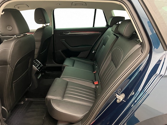 Skoda Superb 11 of 30