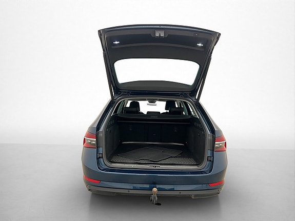 Skoda Superb 9 of 30