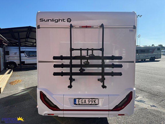 Sunlight V66 Adventure 3 of 17