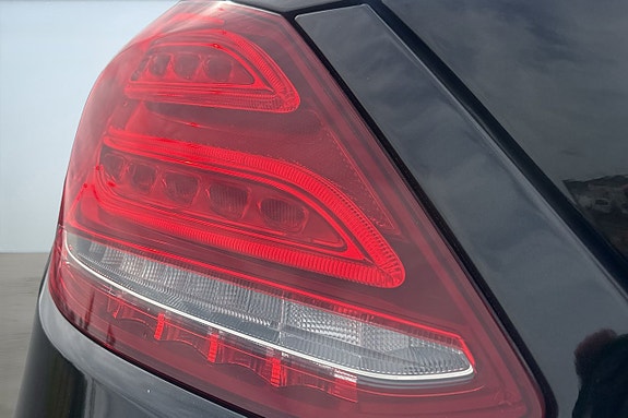 Mercedes-Benz C180 11 of 25