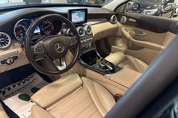 Mercedes-Benz C180 12 of 25