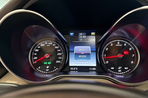 Mercedes-Benz C180 19 of 25