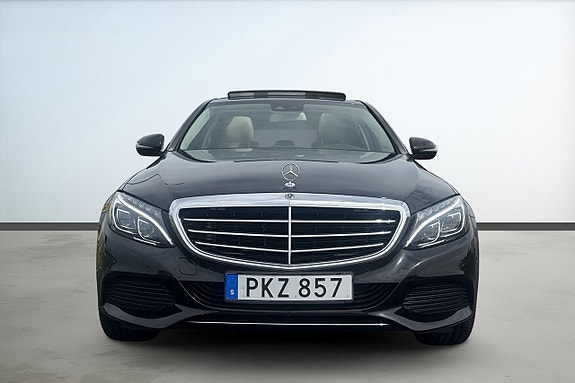 Mercedes-Benz C180 8 of 25