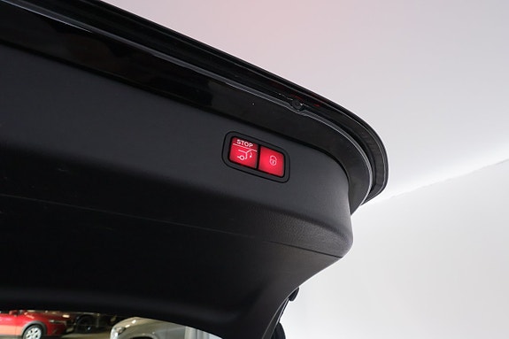 Mercedes-Benz C300 e 22 of 23